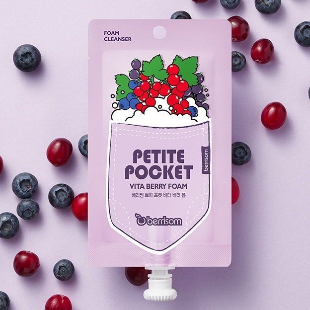 Пенка для умывания Berrisom Petite Pocket Vita Berry Foam